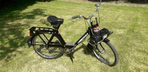 SoLeX Motobecane 3800 noir.